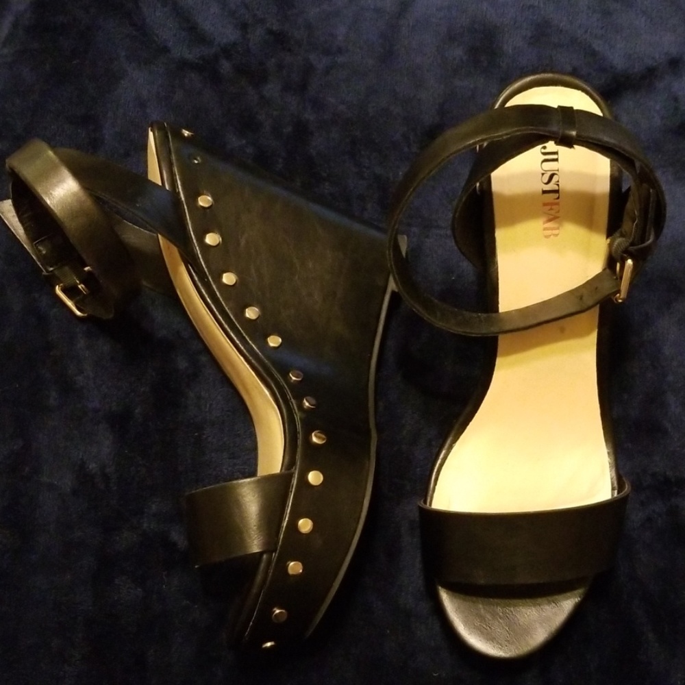 Just Fab black wedge sandals